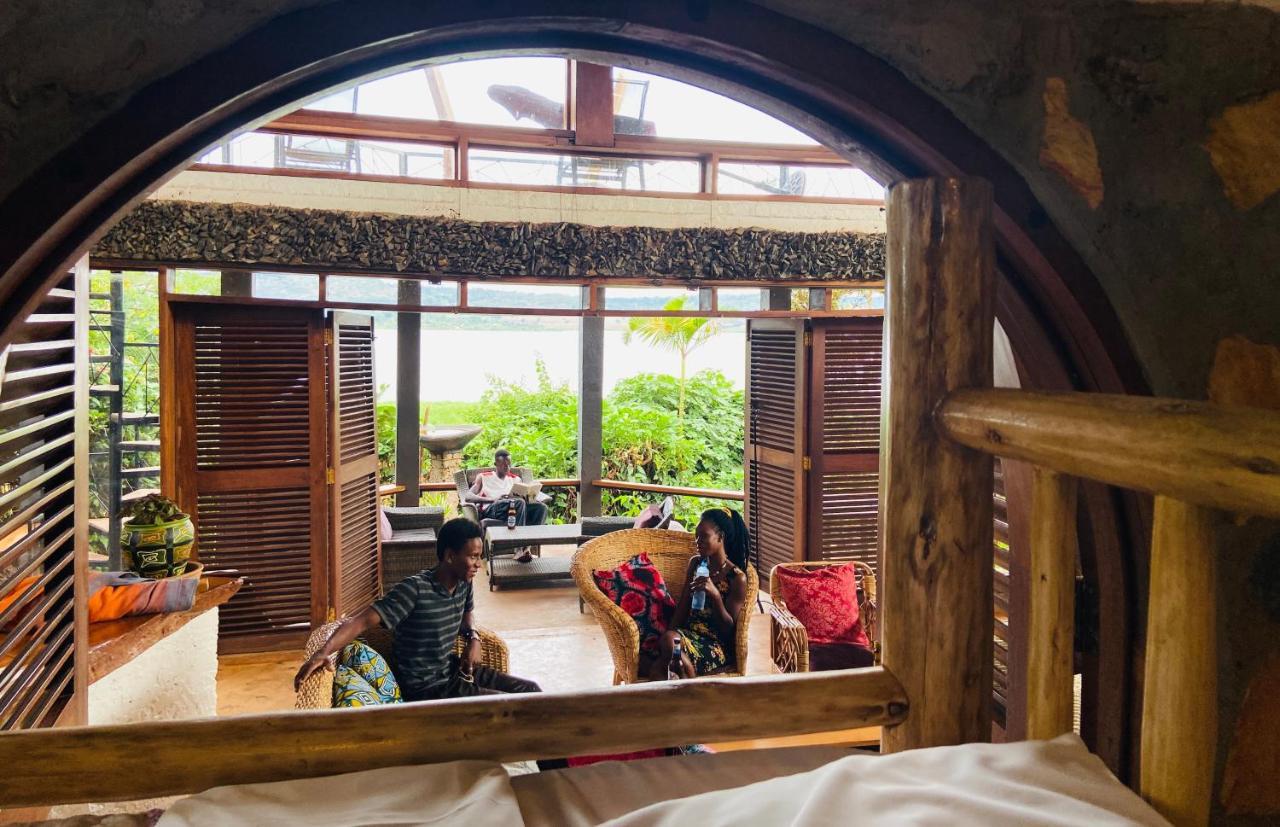 Home Onthe Nile Dorm จินจา ภายนอก รูปภาพ